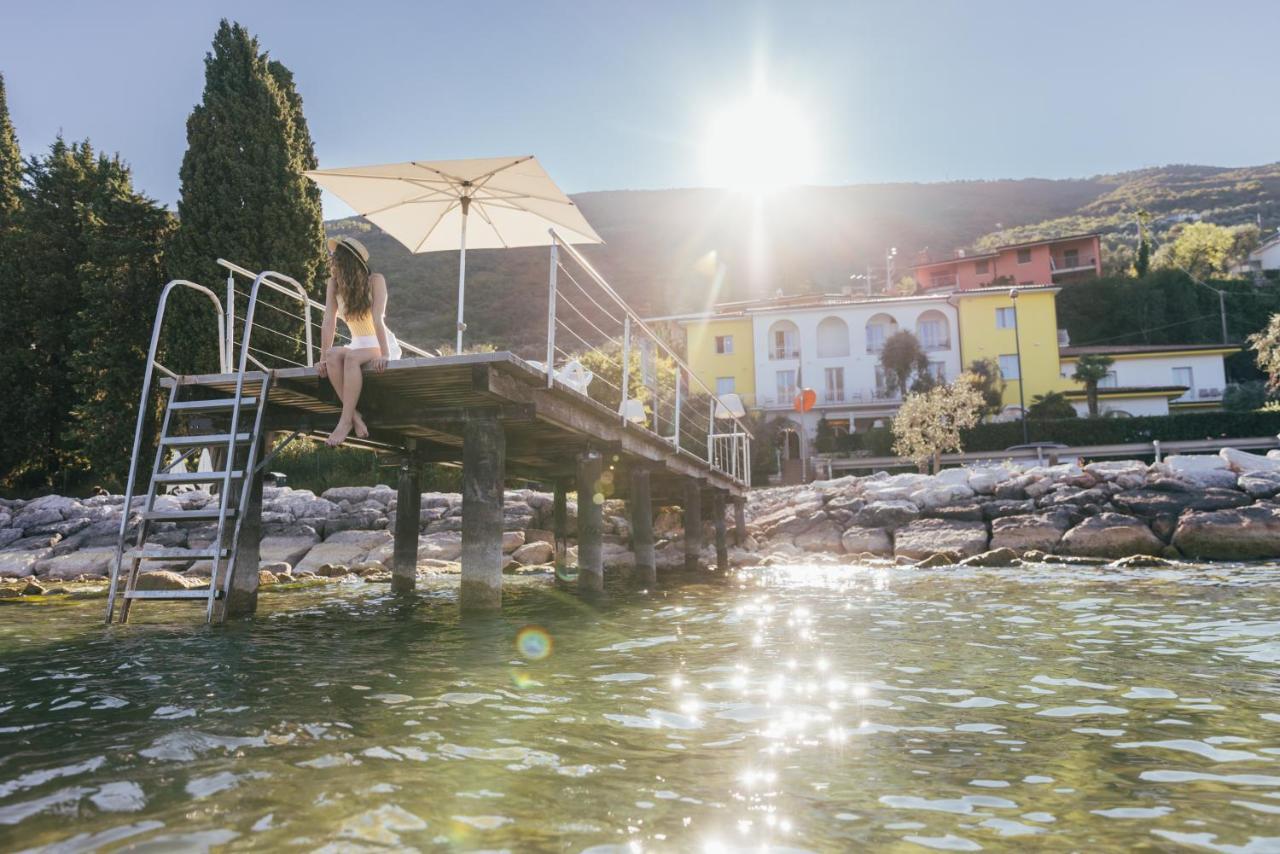 Hotel Orione - Lake Front Hotel Brenzone sul Garda Zewnętrze zdjęcie