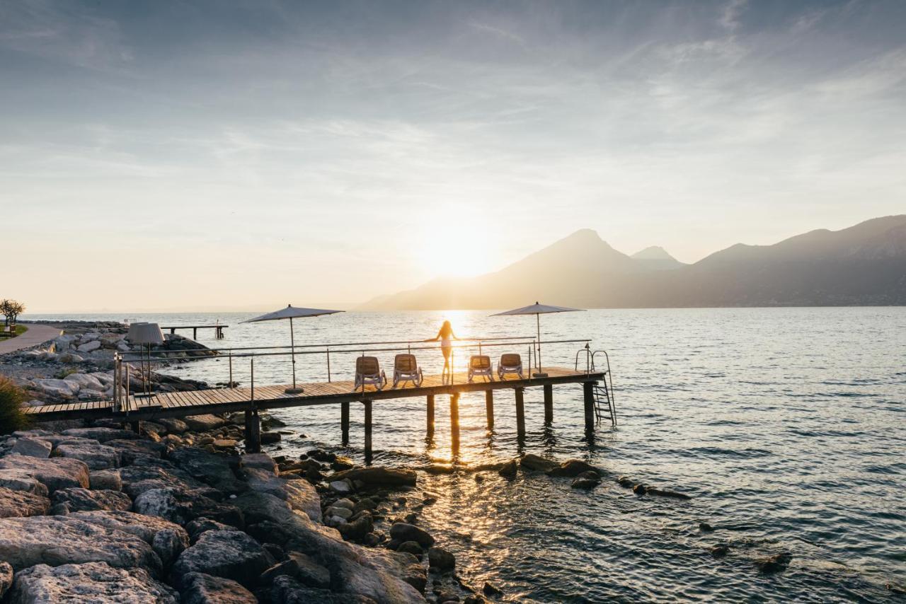 Hotel Orione - Lake Front Hotel Brenzone sul Garda Zewnętrze zdjęcie