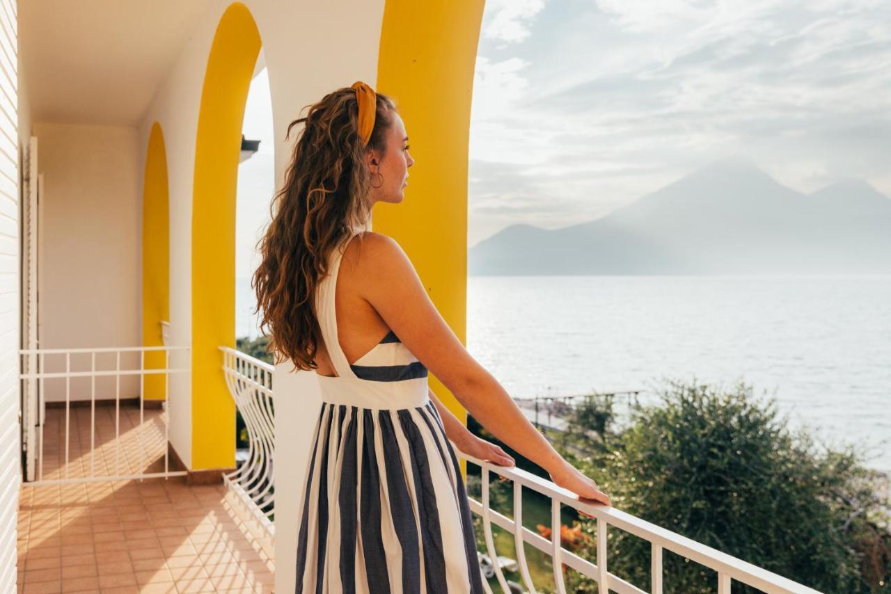 Hotel Orione - Lake Front Hotel Brenzone sul Garda Zewnętrze zdjęcie