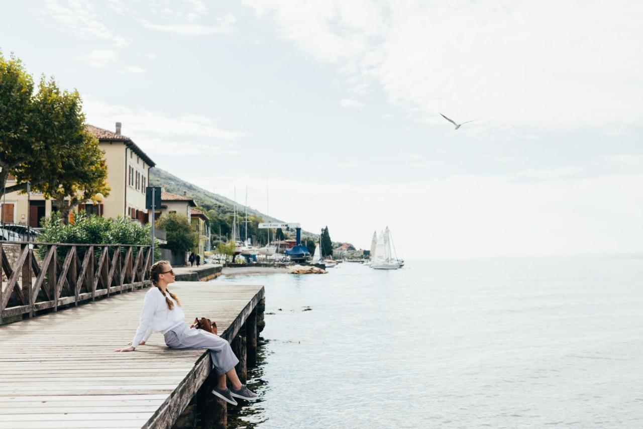 Hotel Orione - Lake Front Hotel Brenzone sul Garda Zewnętrze zdjęcie