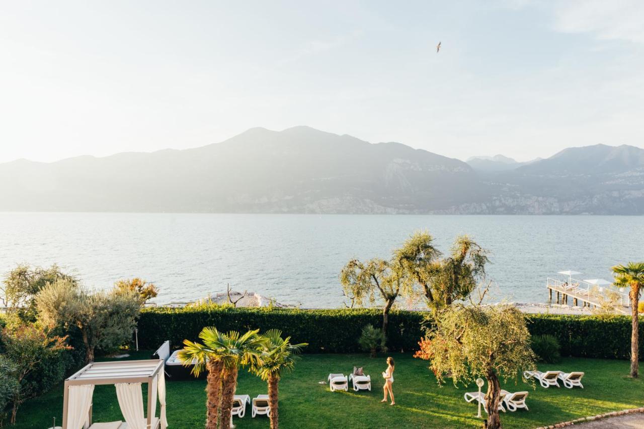 Hotel Orione - Lake Front Hotel Brenzone sul Garda Zewnętrze zdjęcie