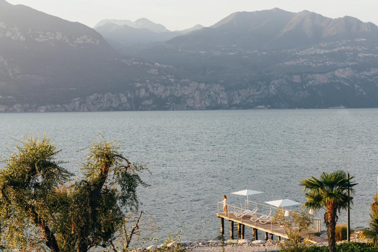 Hotel Orione - Lake Front Hotel Brenzone sul Garda Zewnętrze zdjęcie